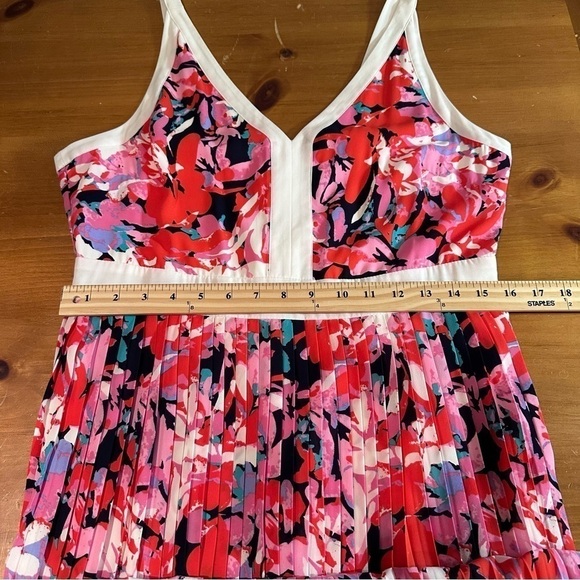 Katherine Kelly Pink Sleeveless Pleated Dress Size 10 - Picture 6 of 9